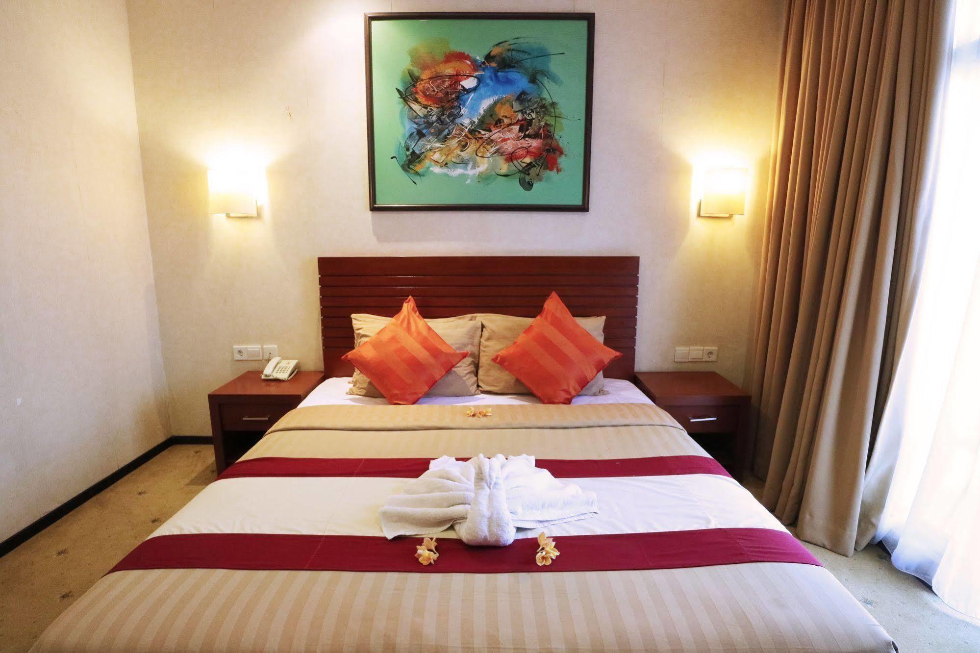 Bali Paradise City Hotel Denpasar  Exterior photo